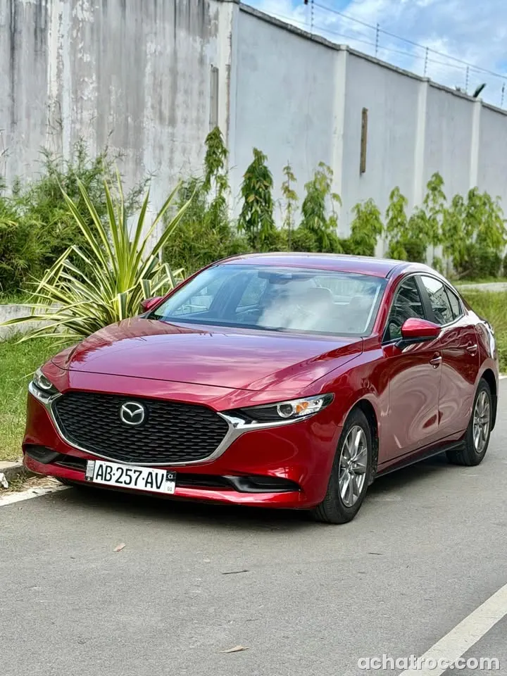 MAZDA 3 année 2022